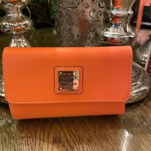 New Dooney and Bourke wallet, beautiful coral leather